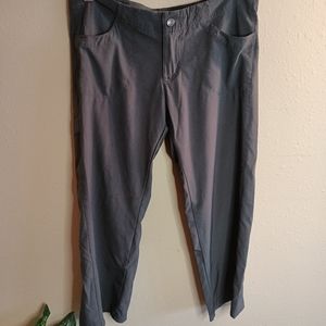 Patagonia hiking capri size 4